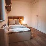 Bif. Nel Tra Bobbio/grazzano/1h Milano Apartmán *
